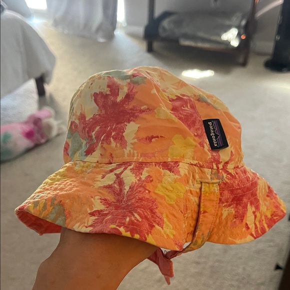 Patagonia Kids Floral Bucket Hat - Orange and Red - Picture 1 of 1
